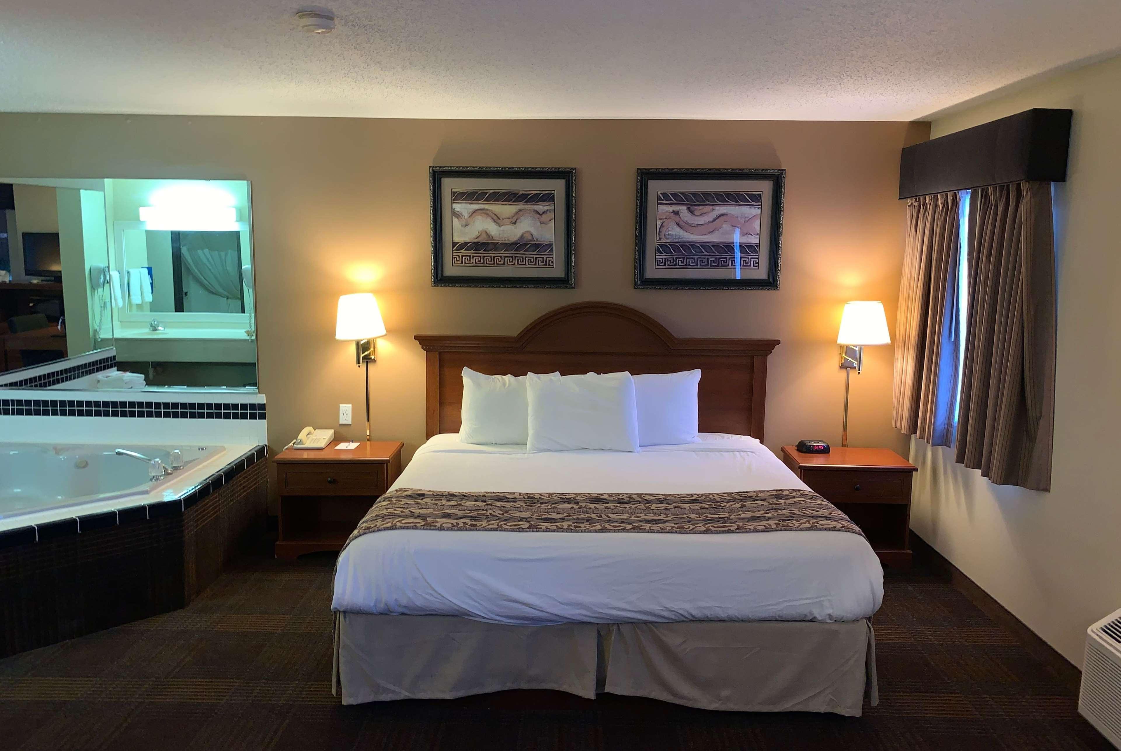 Baymont By Wyndham Lemars Hotel Le Mars Exterior photo