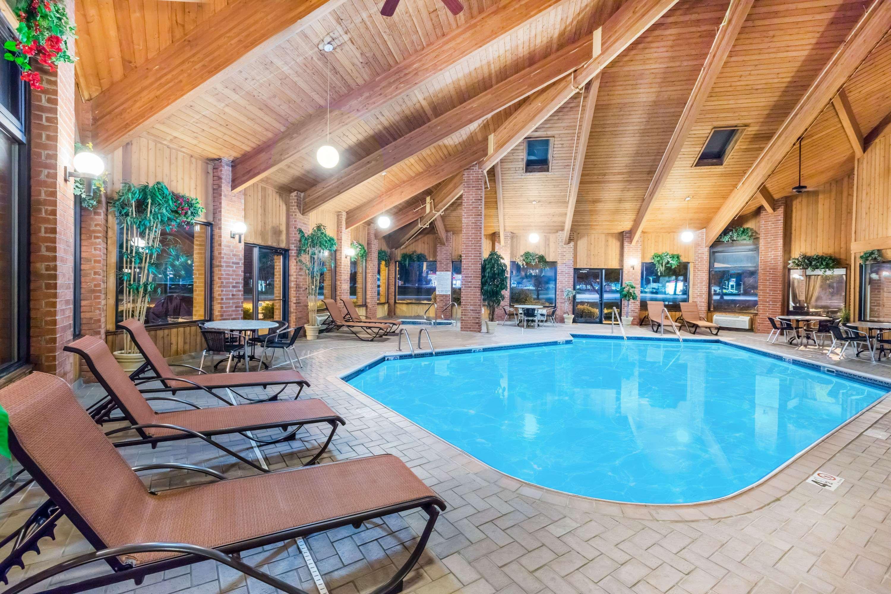Baymont By Wyndham Lemars Hotel Le Mars Exterior photo